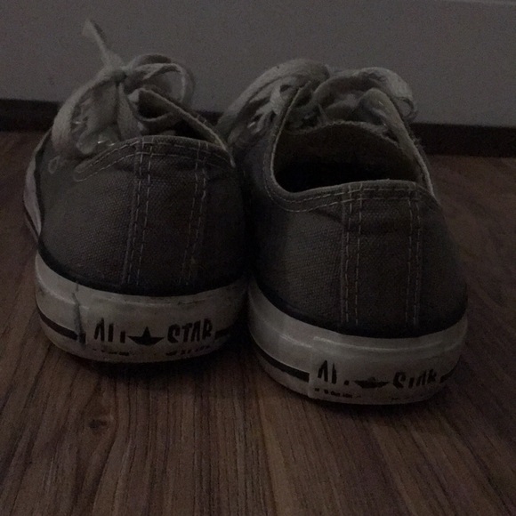 Grey low top Converse (Women’s 6) - Picture 4 of 5
